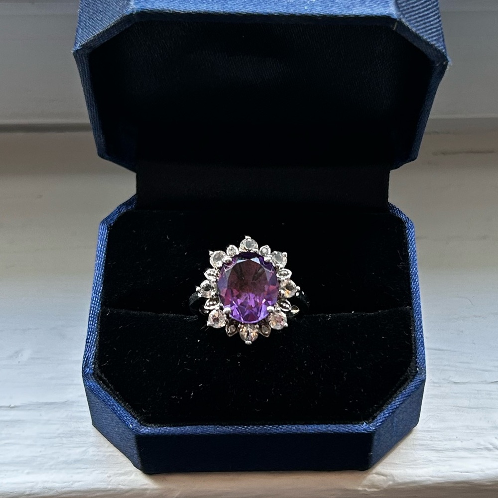 Sparkly Purple Gemstone Ring Size 7 - Picture 4 of 17